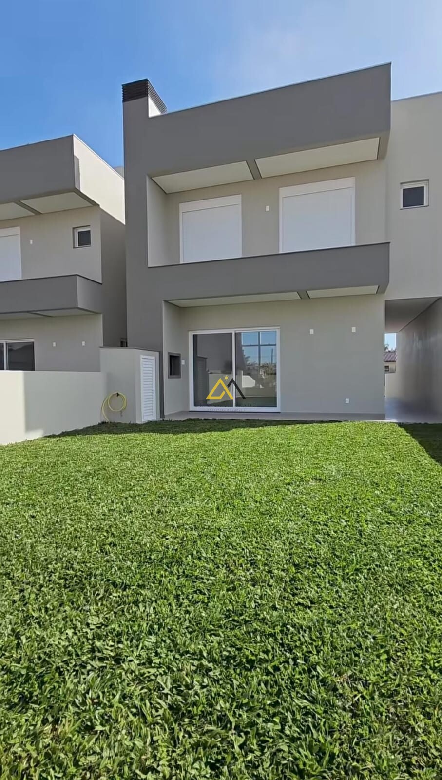 Sobrado à Venda no bairro Turimar Balneário Gaivota-SC Código 22