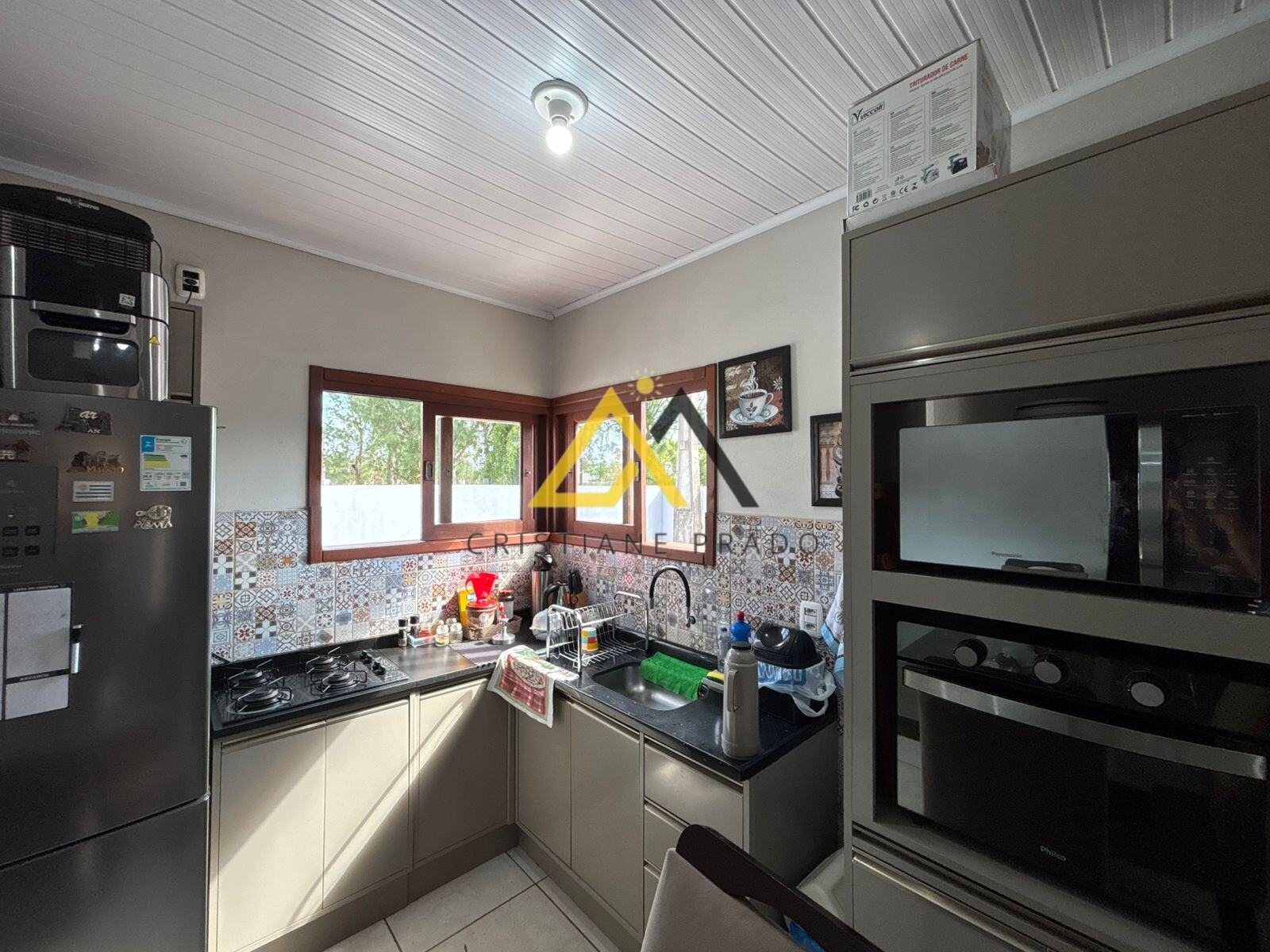 Casa à Venda em Balneário Gaivota — Lazer Completo no Village Dunas