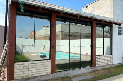 Casa à Venda em Balneário Gaivota — Lazer Completo no Village Dunas